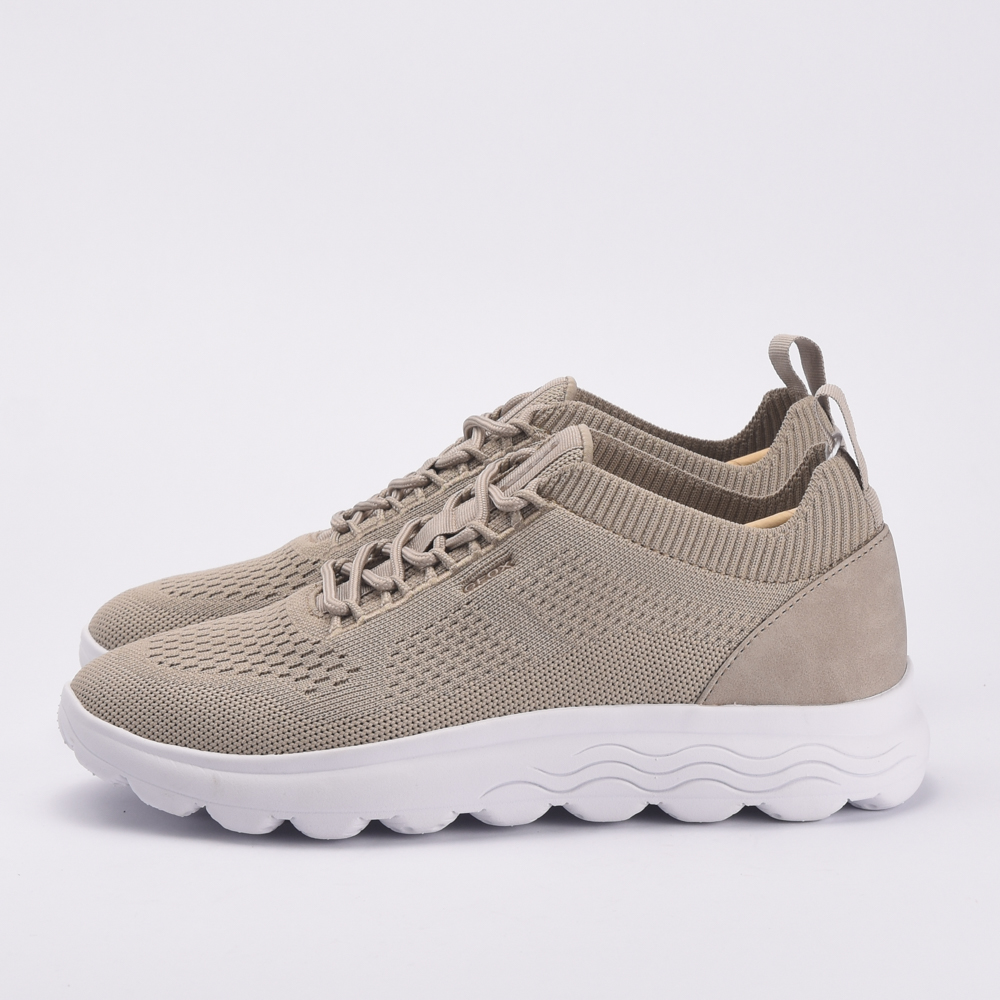 U SPHERICA A - KNITTED TEXT