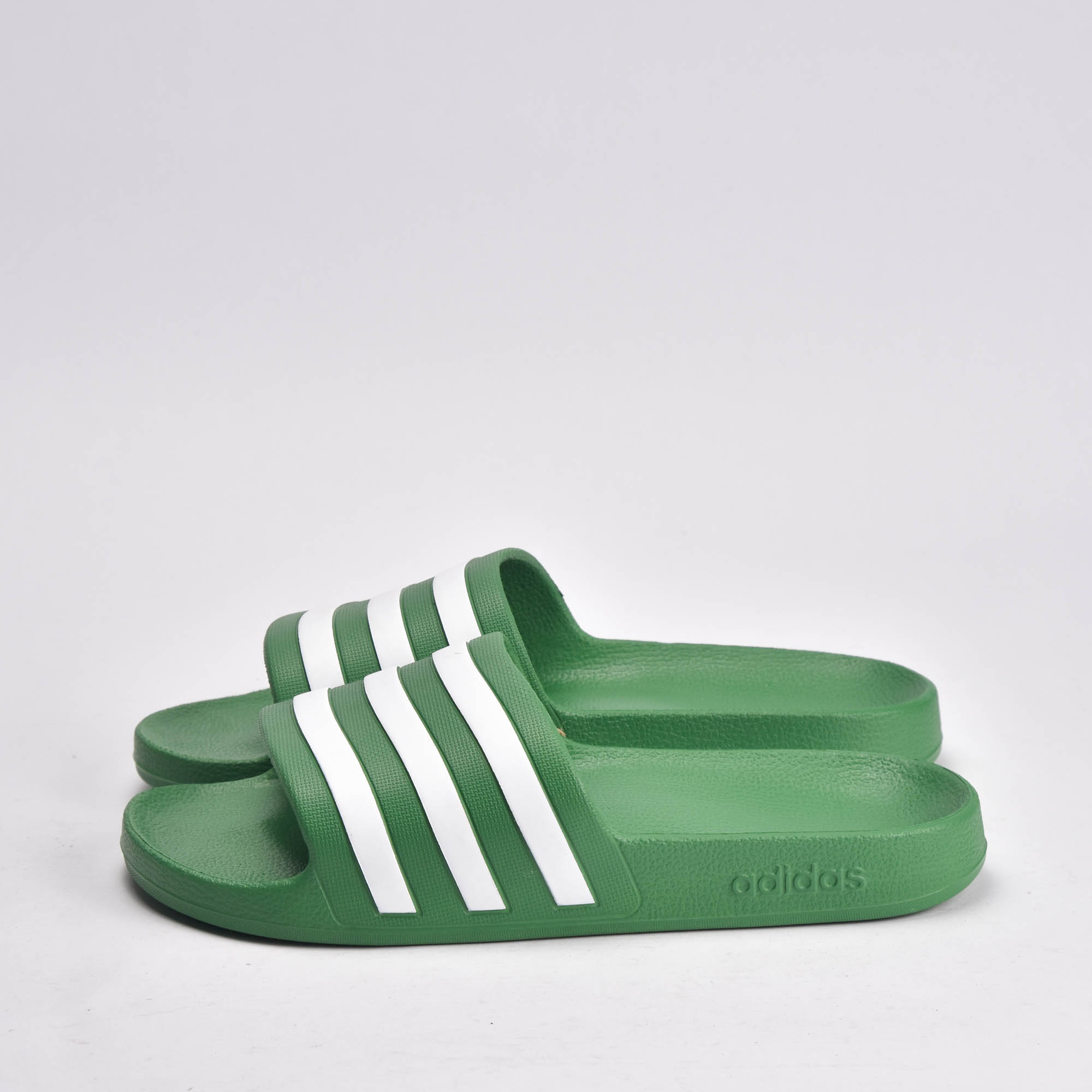 ADILETTE AQUA