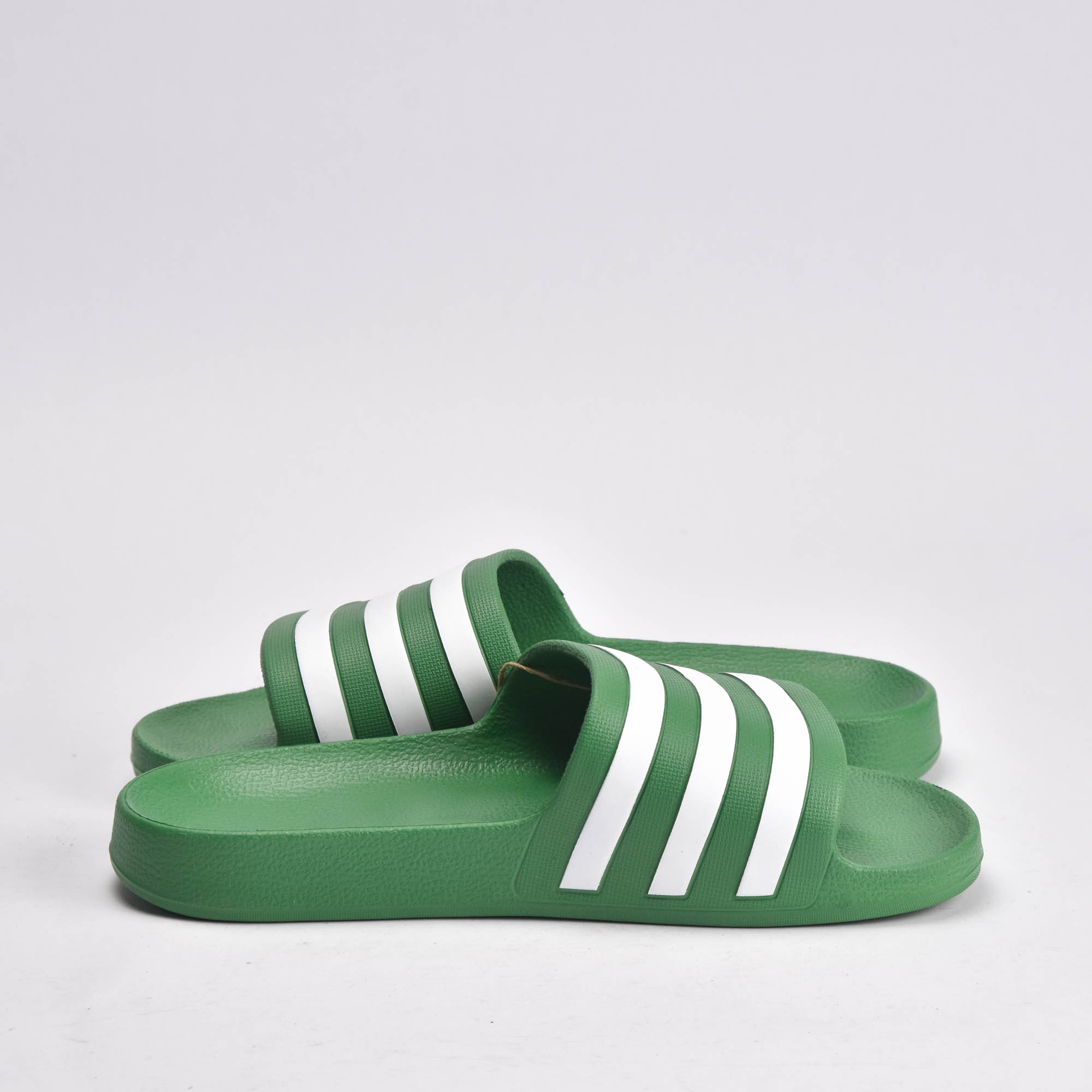 ADILETTE AQUA