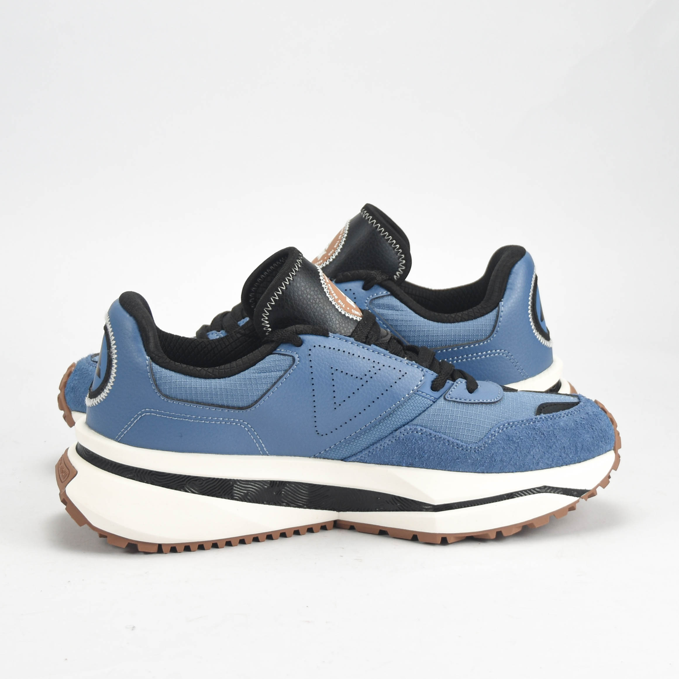 Taichi Retro Casual M