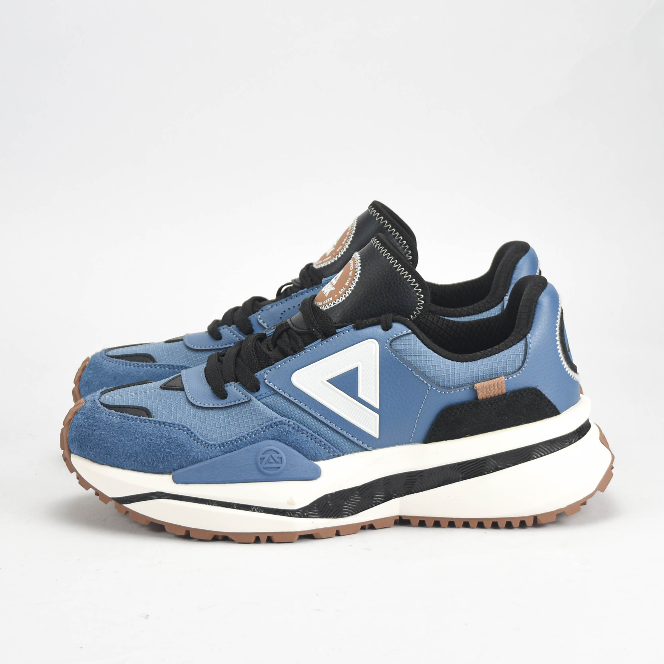 Taichi Retro Casual M