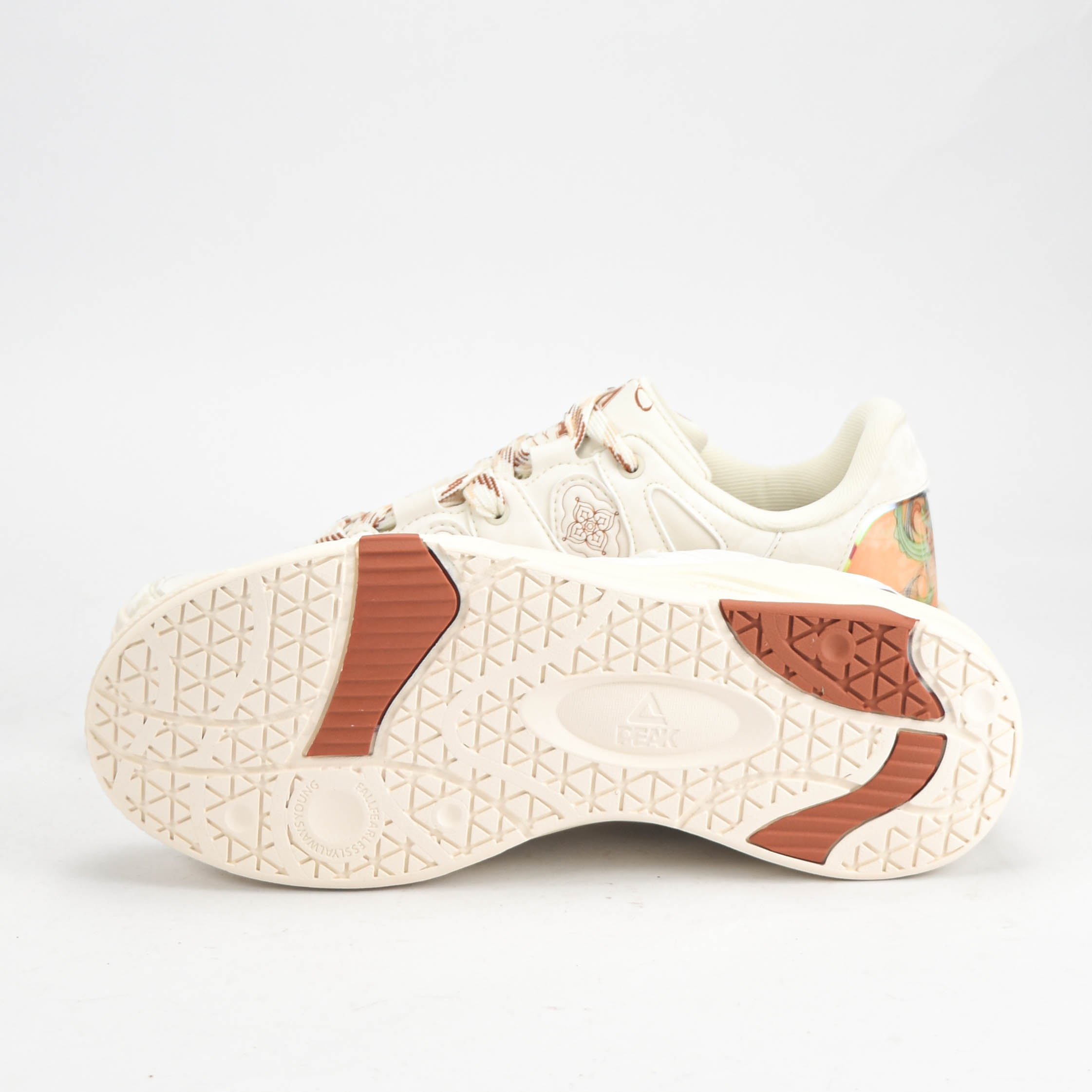 Taichi Casual Canvas