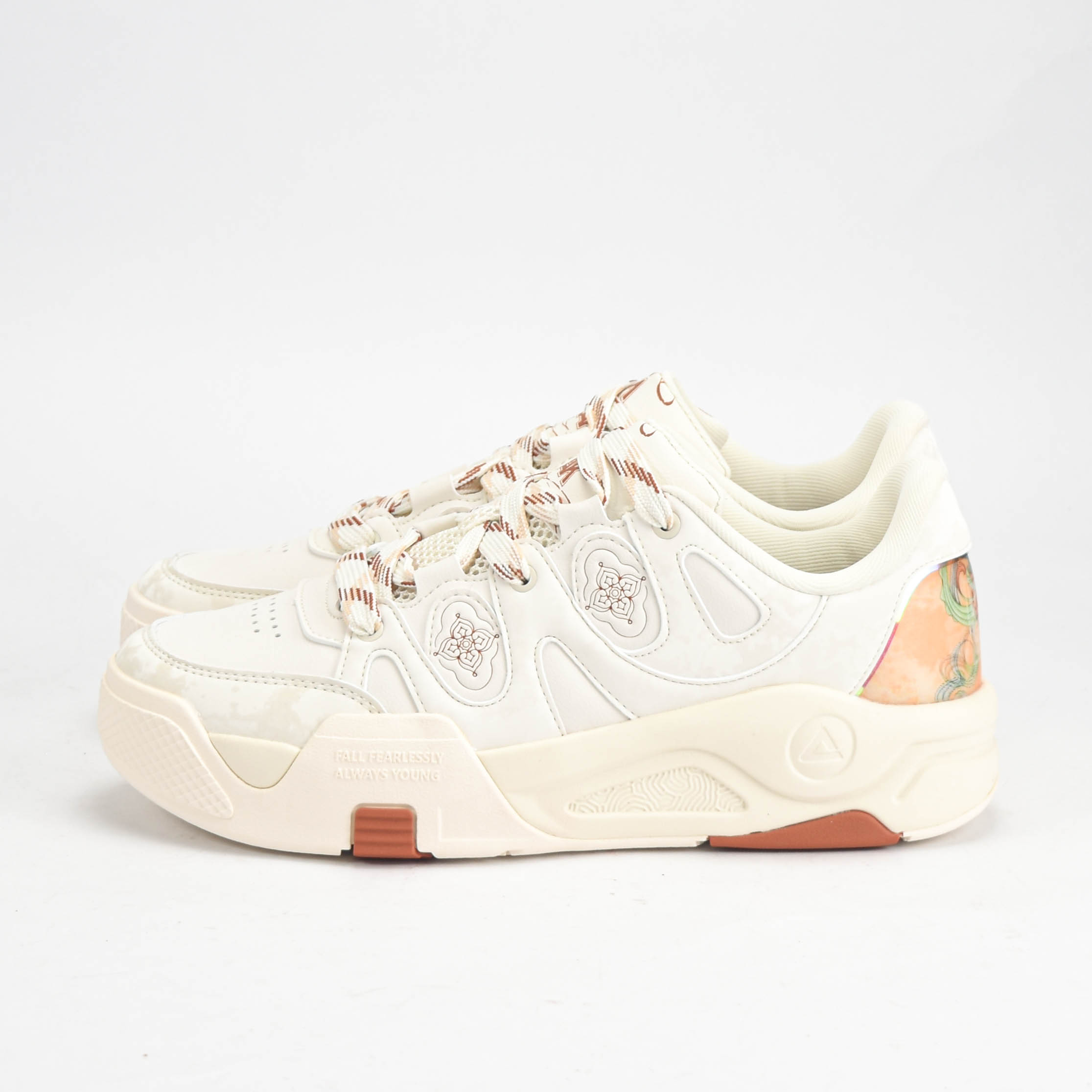 Taichi Casual Canvas