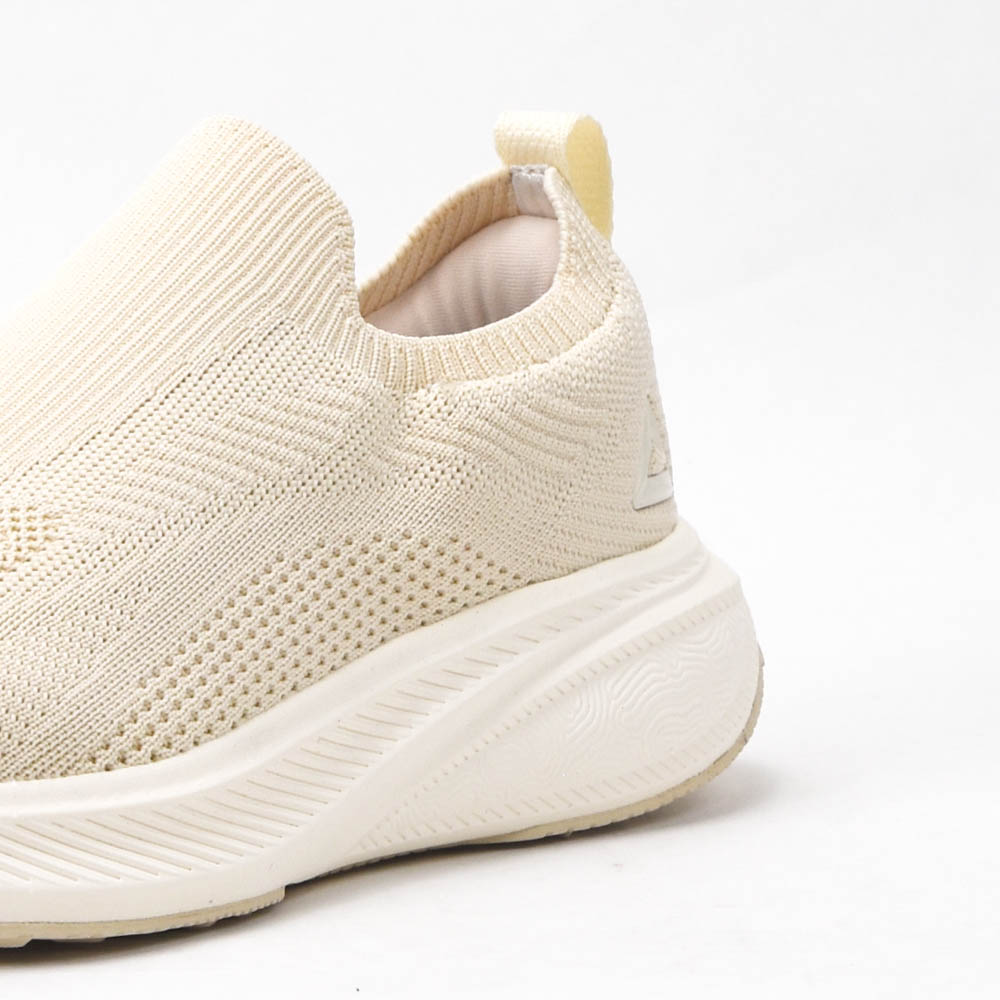 Taichi Casual Slip-On W